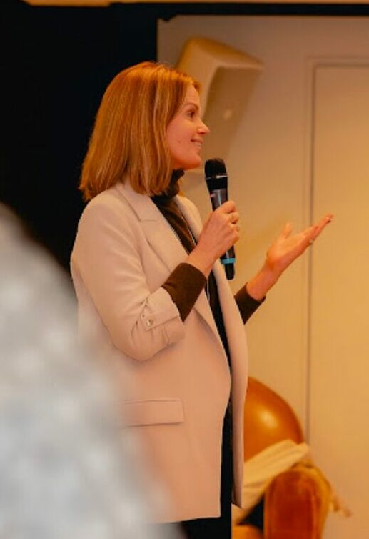 Amanda Hobbins Senior Executive coach Turningpoint international coaching and leadership development consultancy