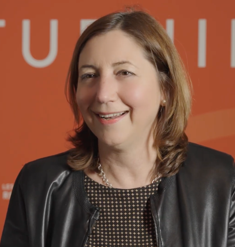Chantal Peyre de Fabregues, Head of L&D and Change Management chez BNP Paribas pour Turningpoint